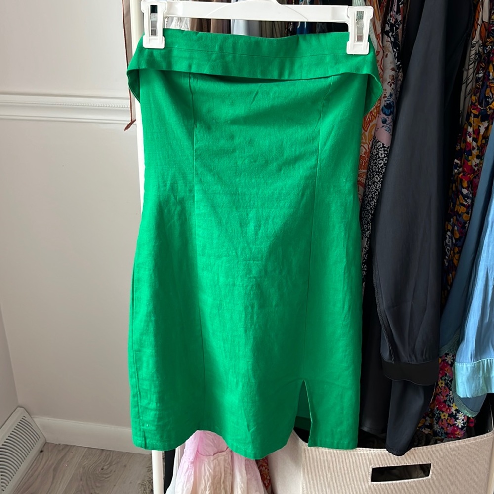US8 green mini strapless dress